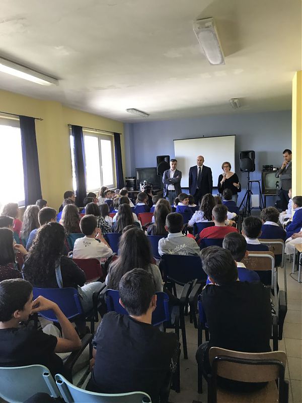 CONTRIBUTI ALLE SCUOLE PER GARE DISCIPLINARI