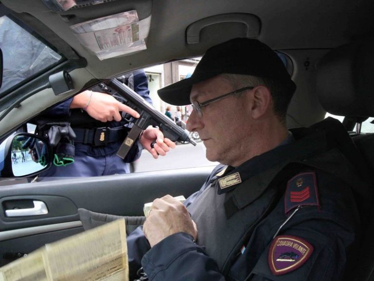 TERRORISMO, GAMBIANO ARRESTATO NEL NAPOLETANO