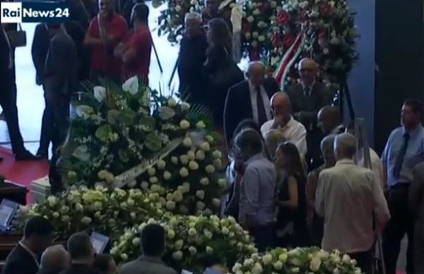 CROLLO PONTE, A GENOVA FUNERALI DI STATO