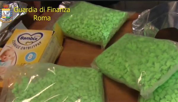 ROMA, ECSTASY NEL LATTE IN POLVERE PER NEONATI