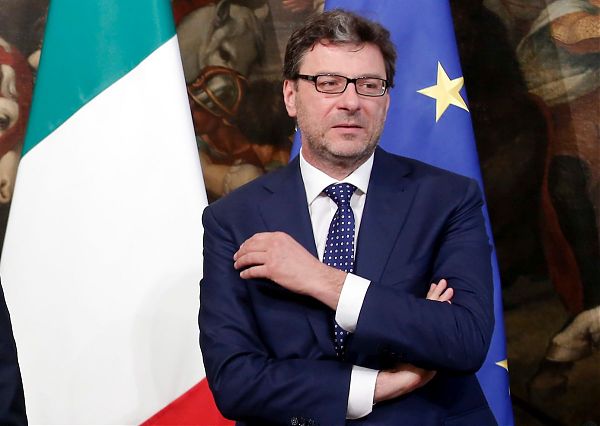 GOVERNO, GIORGETTI: “M5S SI DIA REGOLATA”