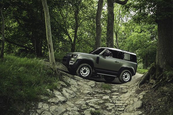 image-2_LR_DEF_90_20MY_Off-Road