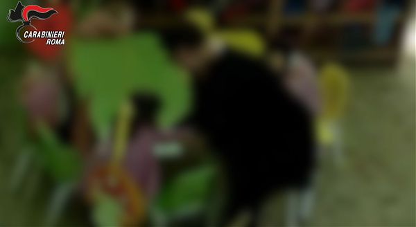 MALTRATTAVANO BIMBI, ARRESTATE 3 MAESTRE