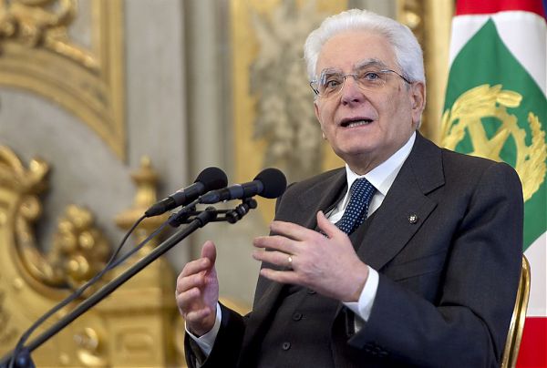 VIOLENZA DONNE, MATTARELLA “NO PREGIUDIZI”