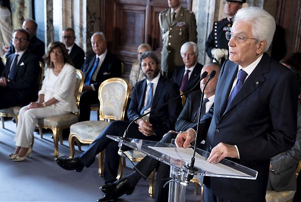 MATTARELLA: “GIUDICI SOGGETTI A LEGGE, NON AI MEDIA”