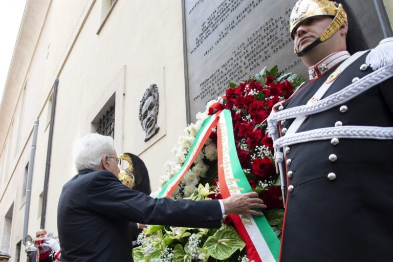 MATTARELLA: “DEMOCRAZIA ANTIDOTO A VIOLENZA”