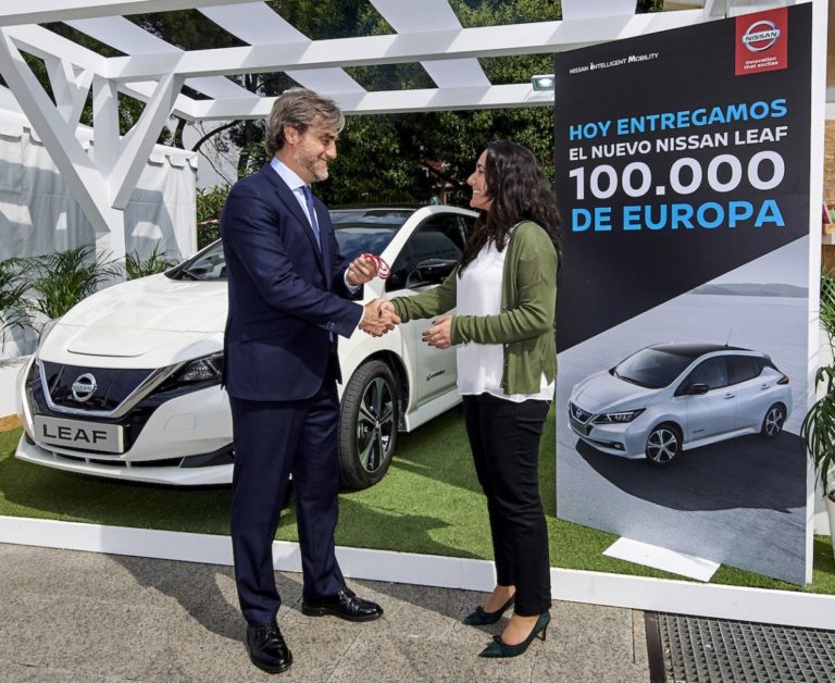 NISSAN LEAF RAGGIUNGE 100.000 UNITA’ IN EUROPA
