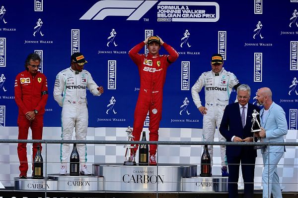 ISOLA “COMPLIMENTI FERRARI E LECLERC”