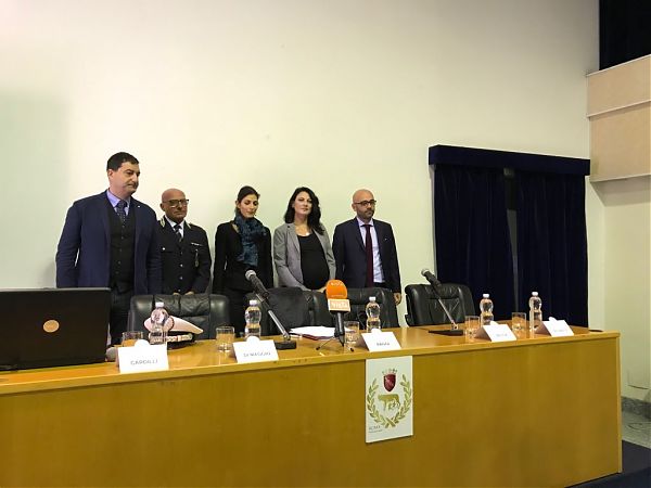 ROMA, NUOVO REGOLAMENTO POLIZIA URBANA