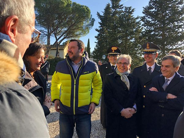 SALVINI “CON M5S SI RISOLVE TUTTO MA BASTA INSULTI”