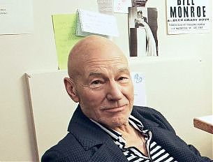 STAR TREK, PATRICK STEWART SARA’ PICARD