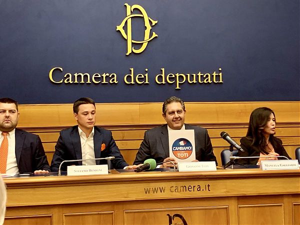 CENTRODESTRA, TOTI “CAMBIAMO È CASA DI TUTTI”