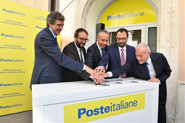 TERREMOTO, APERTO UN NUOVO UFFICIO POSTALE NEL CUORE DELL’AQUILA