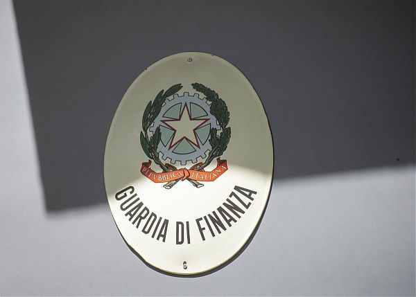 EVASIONE FISCALE E FRODE ALL’INPS, 6 ARRESTI A RIMINI