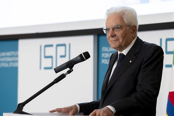 MATTARELLA “DAZI PERICOLOSI, EUROPA PIÙ COESA È PIÙ FORTE”