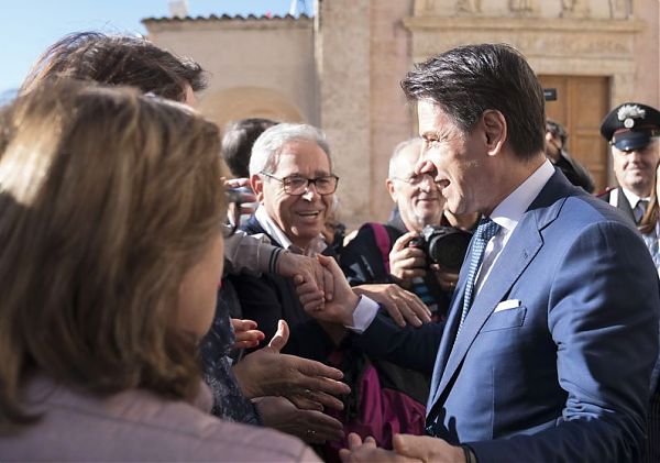 CONTE “IN UN PAESE PIU’ GIUSTO MENO TASSE PER GLI ONESTI”