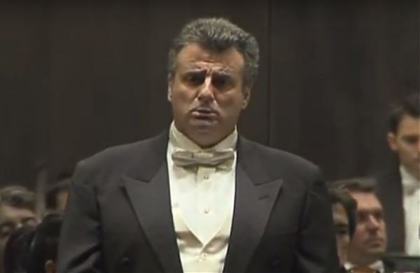 STRONCATO DA UN INFARTO IL TENORE MARCELLO GIORDANI