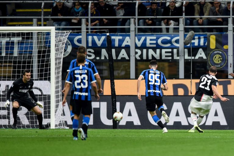 DYBALA E HIGUAIN STENDONO L’INTER, SORPASSO JUVE IN CIMA ALLA SERIE A