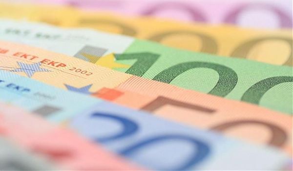 CONFINDUSTRIA “L’ITALIA ANCORA SULLA SOGLIA DELLA CRESCITA ZERO”
