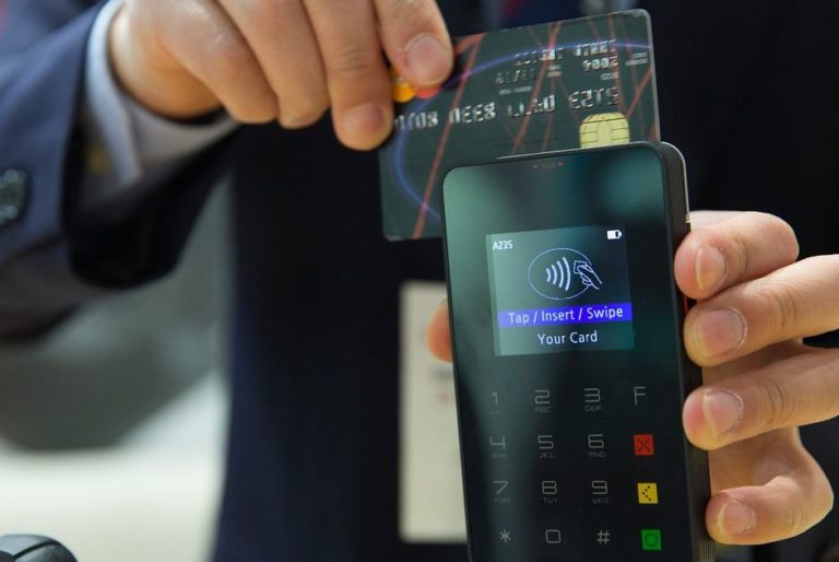 CONFCOMMERCIO, CRESCITA NULLA MA LA RECESSIONE È IMPROBABILE