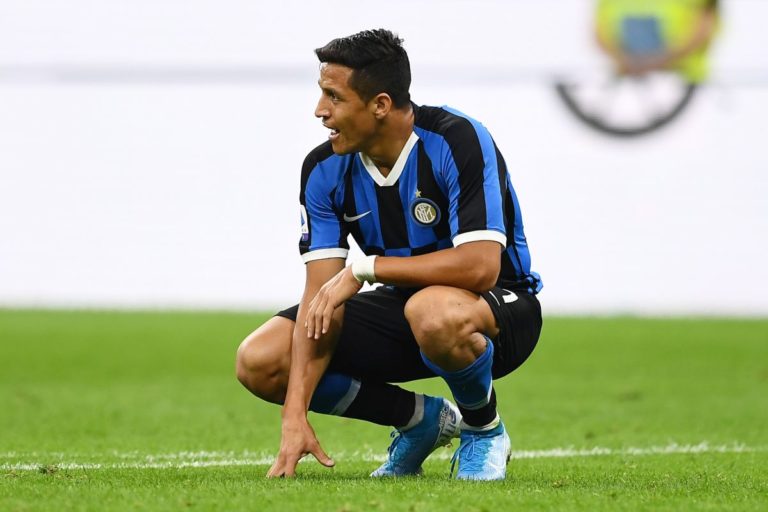 SANCHEZ OPERATO ALLA CAVIGLIA SINISTRA, L’INTER LO PERDE PER TRE MESI