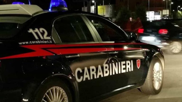 REAGISCE A UNA RAPINA E GLI SPARANO ALLA TESTA, MUORE GIOVANE A ROMA
