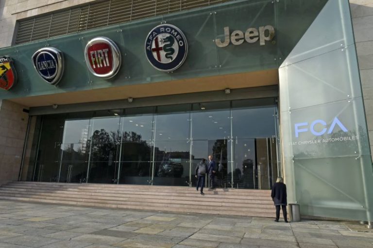 FCA E PSA CONFERMANO TRATTIVA SU EVENTUALE FUSIONE
