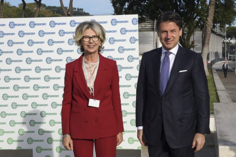 CONFESERCENTI “EVITARE L’AUMENTO IVA NON BASTA”