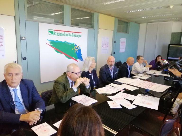 E.ROMAGNA, AL VIA CAMPAGNA SUL TUMORE AL SENO