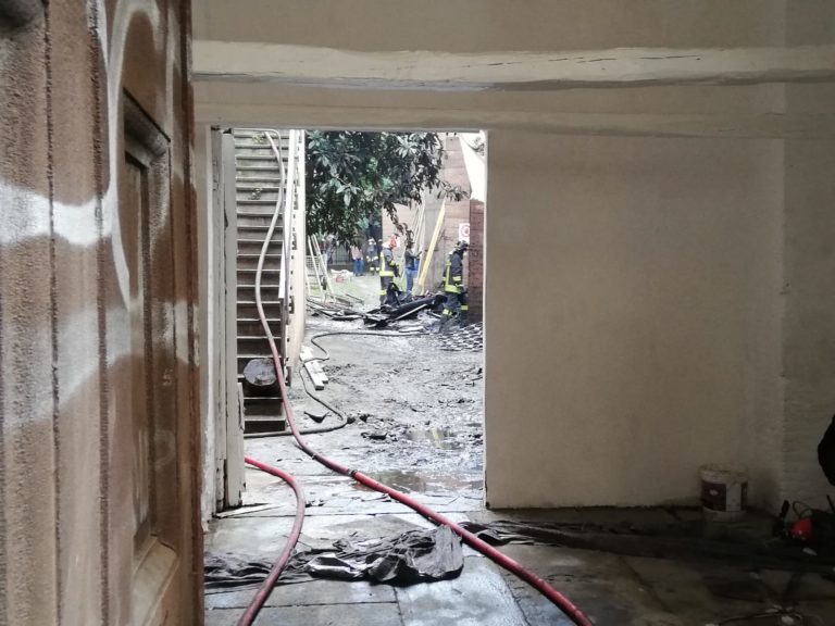 TORINO, FIAMME ALLA CAVALLERIZZA