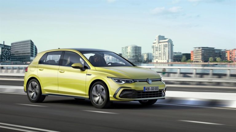 VOLKSWAGEN RIDEFINISCE GOLF CON OTTAVA GENERAZIONE