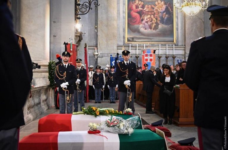 A TRIESTE I FUNERALI DEI DUE AGENTI UCCISI