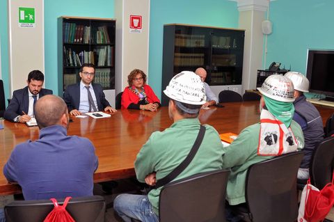 SARDEGNA: EUROALLUMINA, ITER AMMINISTRATIVO PER RIPRESA