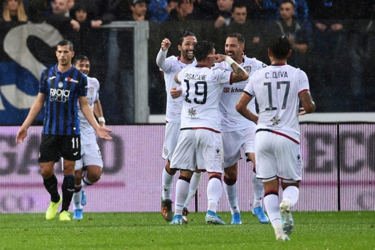CAGLIARI DA CHAMPIONS, ATALANTA BATTUTA E AGGANCIATA AL QUARTO POSTO