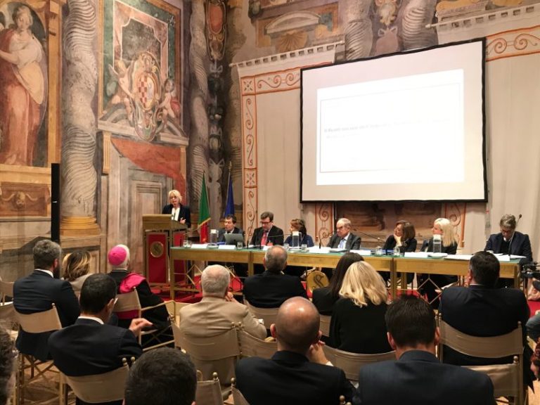 INDUSTRIA FARMACEUTICA CHIEDE STABILITÀ