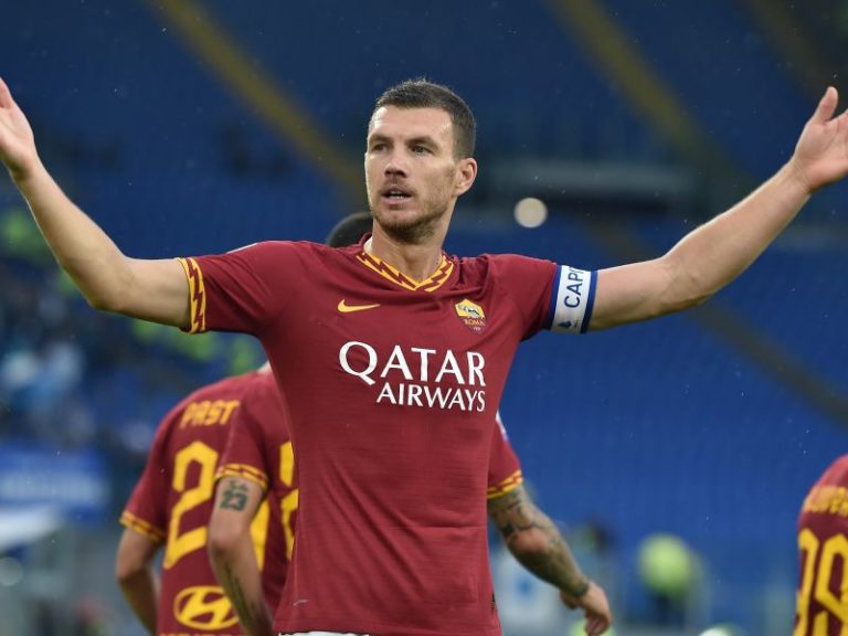 La Roma perde Dzeko, è positivo al coronavirus