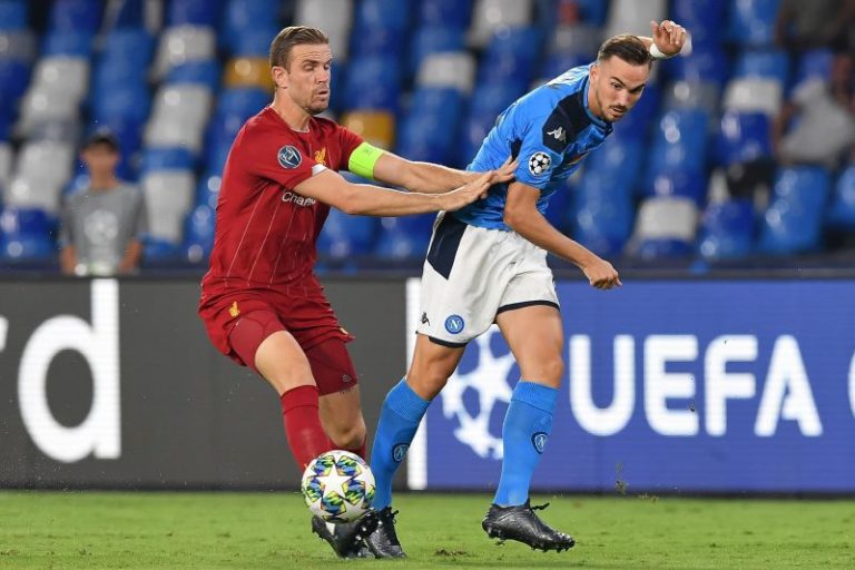 NAPOLI 1-1 A LIVERPOOL, ORA BASTA UN PARI PER GLI OTTAVI