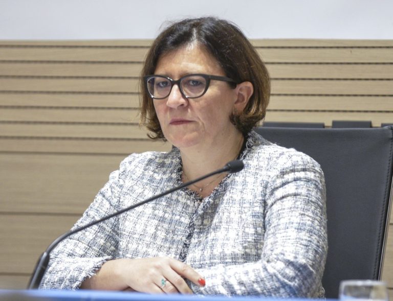 TRENTA “MIO MARITO RINUNCIA ALL’ALLOGGIO”