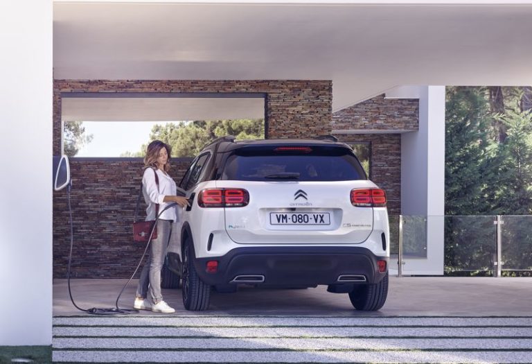 C5 AIRCROSS HYBRID, IL SUV IN CLASSE Ë-COMFORT