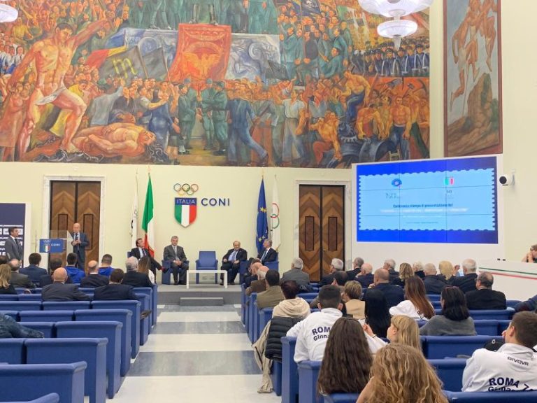 EMESSO FRANCOBOLLO PER I 150 ANNI DI FEDERGINNASTICA