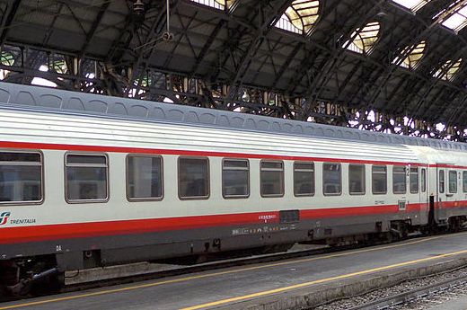DUE ACCOLTELLATI SUL FRECCIAROSSA