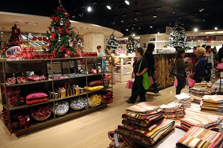 170 EURO LA SPESA MEDIA PER I REGALI DI NATALE
