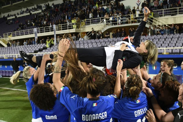 ATLETE, IN MANOVRA NORMA PER IL PROFESSIONISMO