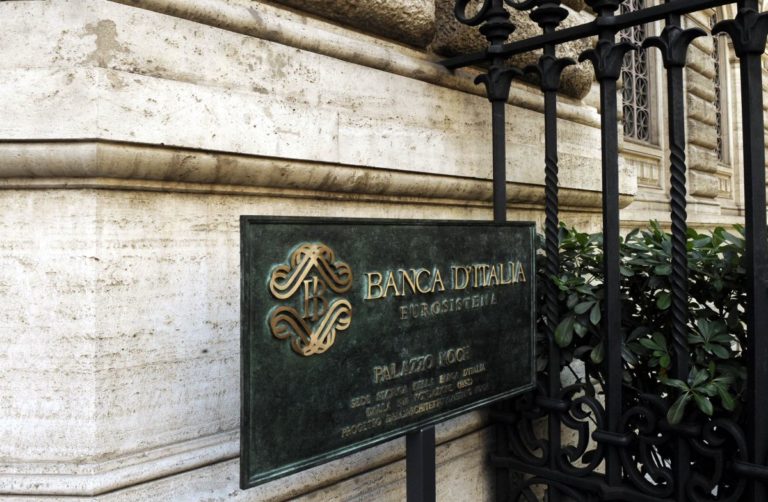 A OTTOBRE SALGONO DEBITO PUBBLICO ED ENTRATE FISCALI