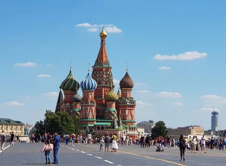 RUSSIA, L’UE PROROGA LE SANZIONI ECONOMICHE DI SEI MESI