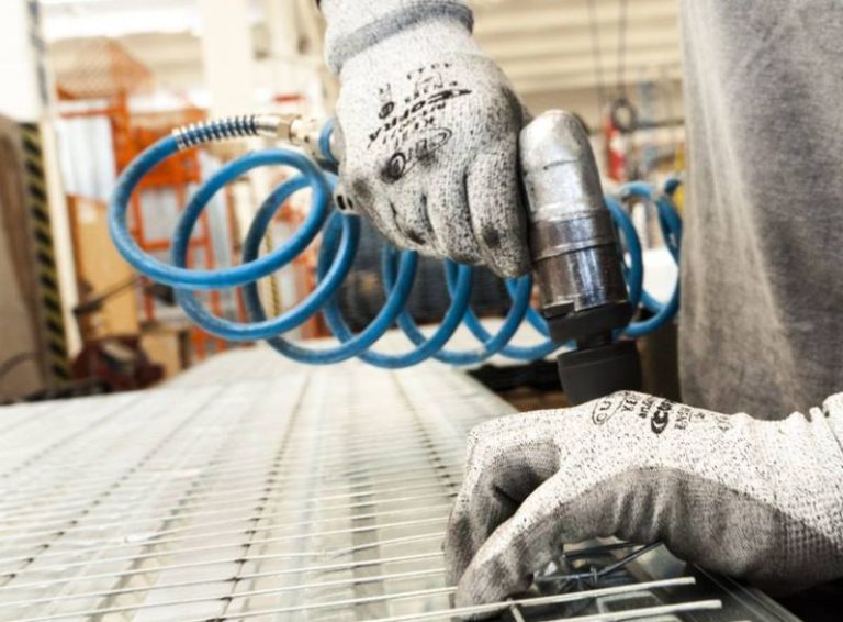 PER LE PMI LA CATTIVA BUROCRAZIA COSTA 57 MILIARDI L’ANNO