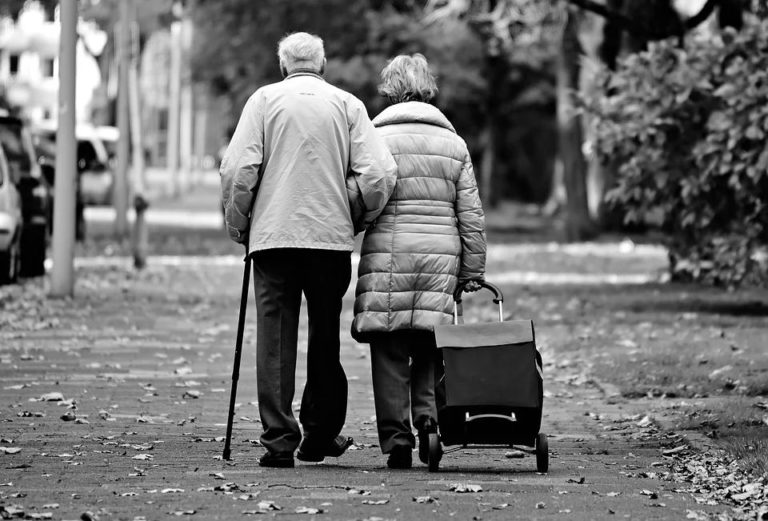 ITALIA TRA PAESI PIÙ VECCHI AL MONDO, NASCITE A PICCO