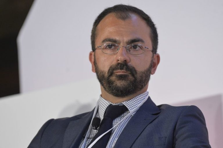 FIORAMONTI LASCIA IL M5S E VA AL GRUPPO MISTO, “MI HA DELUSO MOLTO”