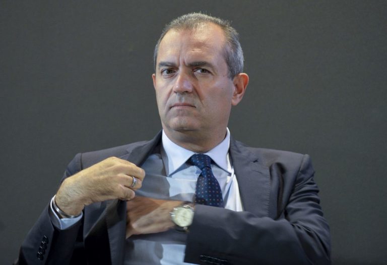 RIFIUTI, DE MAGISTRIS “IN AFFANNO PER MANCANZA DI IMPIANTI”