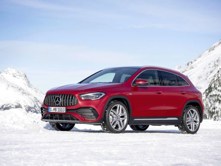 NUOVO MERCEDES-AMG GLA 35 4MATIC